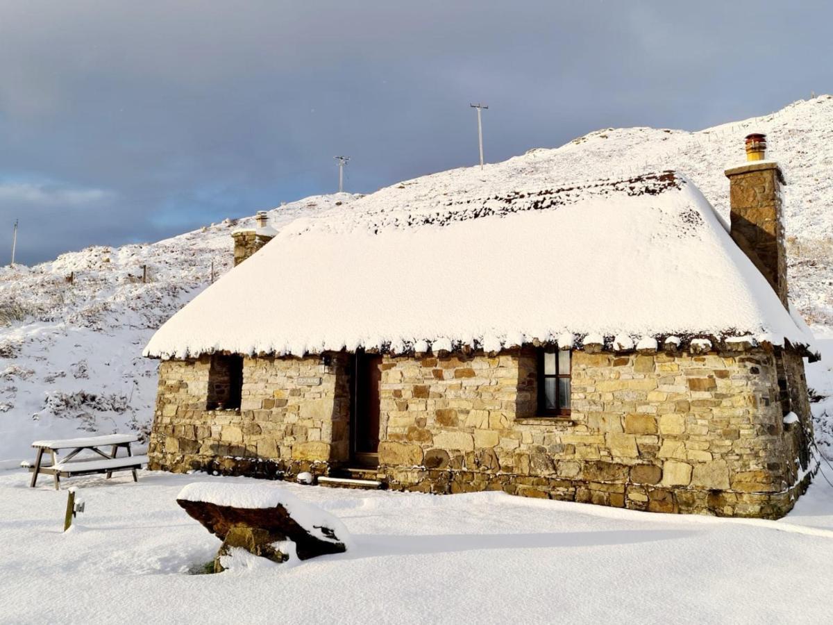 Tigh Mairi At Mary's Thatched Elgol