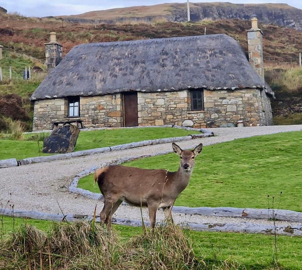 Tigh Mairi At Mary's Thatched *